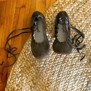 Free People sueded, ankle wrap flats, size 41, wear on soles only